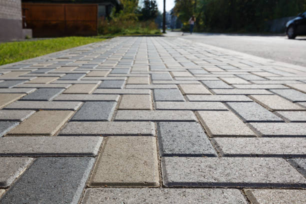 Best Decorative Driveway Pavers  in Lemay, MO